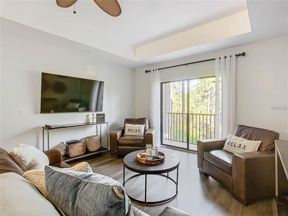 Active With Contract: $2,100 (3 beds, 2 baths, 1700 Square Feet)