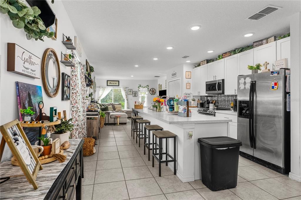 For Sale: $385,000 (3 beds, 2 baths, 1479 Square Feet)