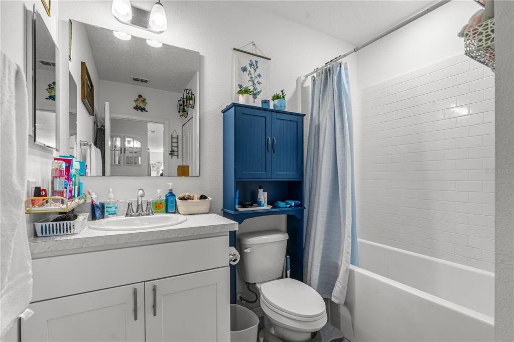 For Sale: $385,000 (3 beds, 2 baths, 1479 Square Feet)