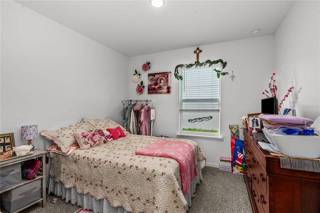 For Sale: $385,000 (3 beds, 2 baths, 1479 Square Feet)