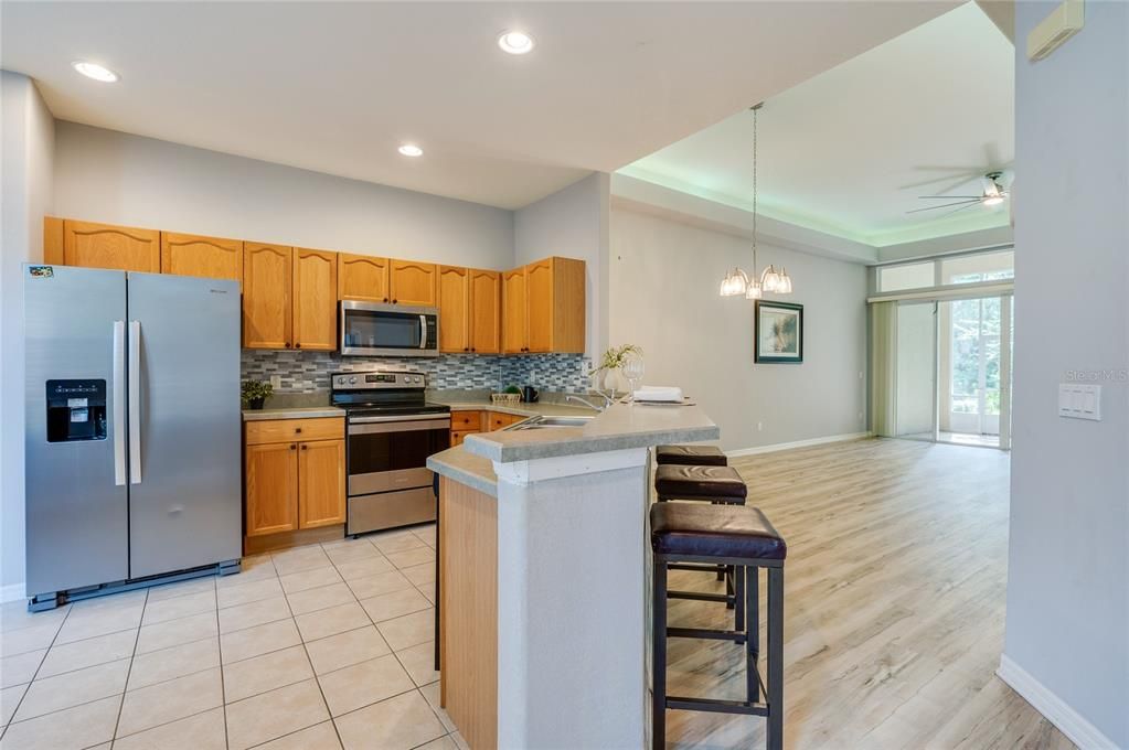 For Sale: $255,000 (2 beds, 2 baths, 1335 Square Feet)