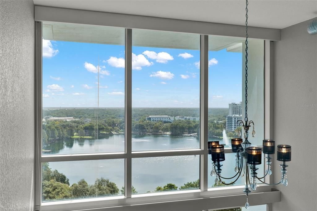 待售: $325,000 (1 贝兹, 1 浴室, 985 平方英尺)