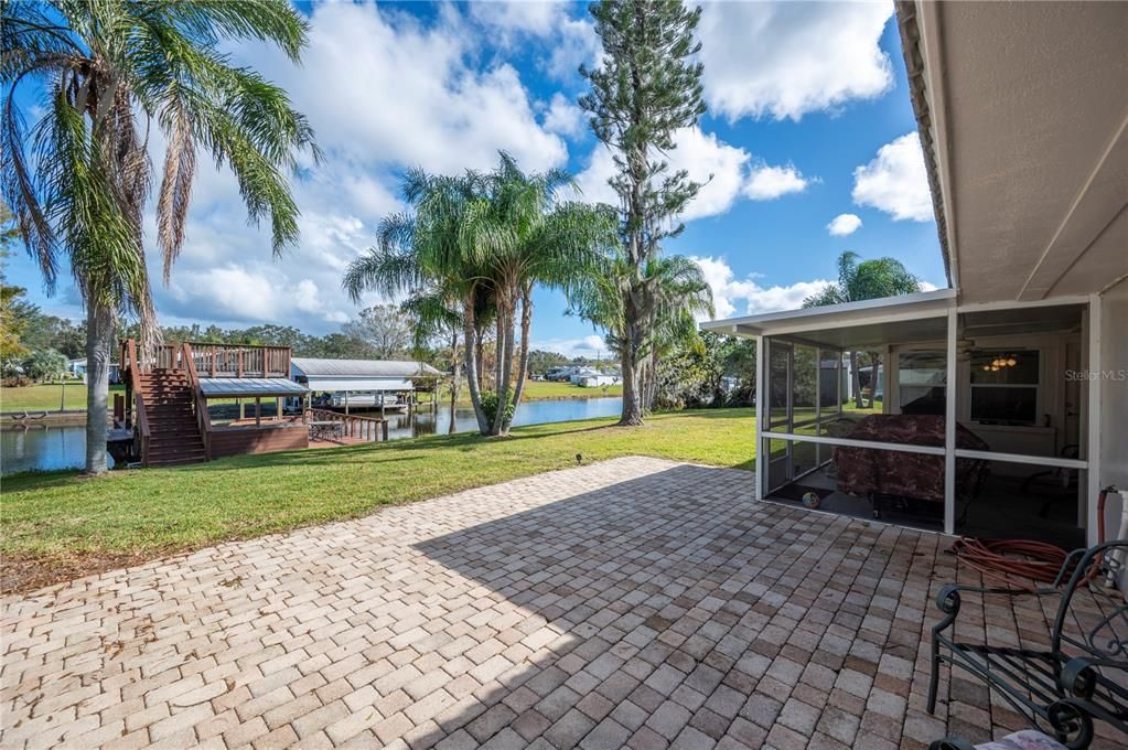 Active With Contract: $358,999 (3 beds, 1 baths, 2046 Square Feet)