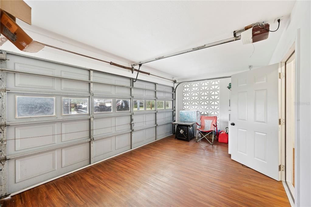 Active With Contract: $358,999 (3 beds, 1 baths, 2046 Square Feet)