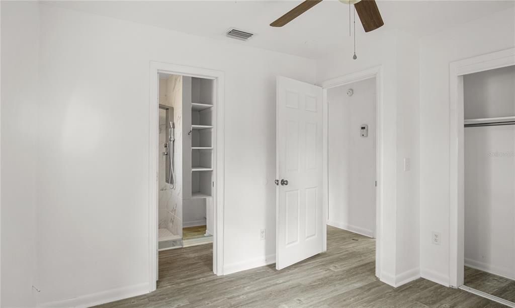 Active With Contract: $275,000 (3 beds, 2 baths, 1056 Square Feet)