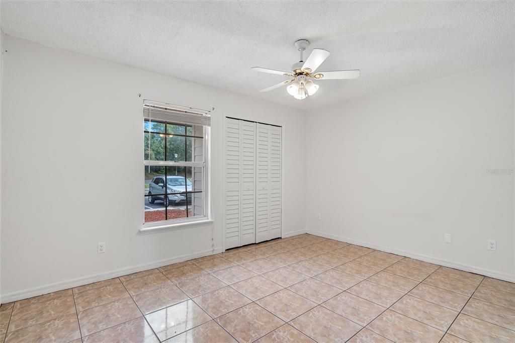 Active With Contract: $239,000 (2 beds, 2 baths, 1166 Square Feet)