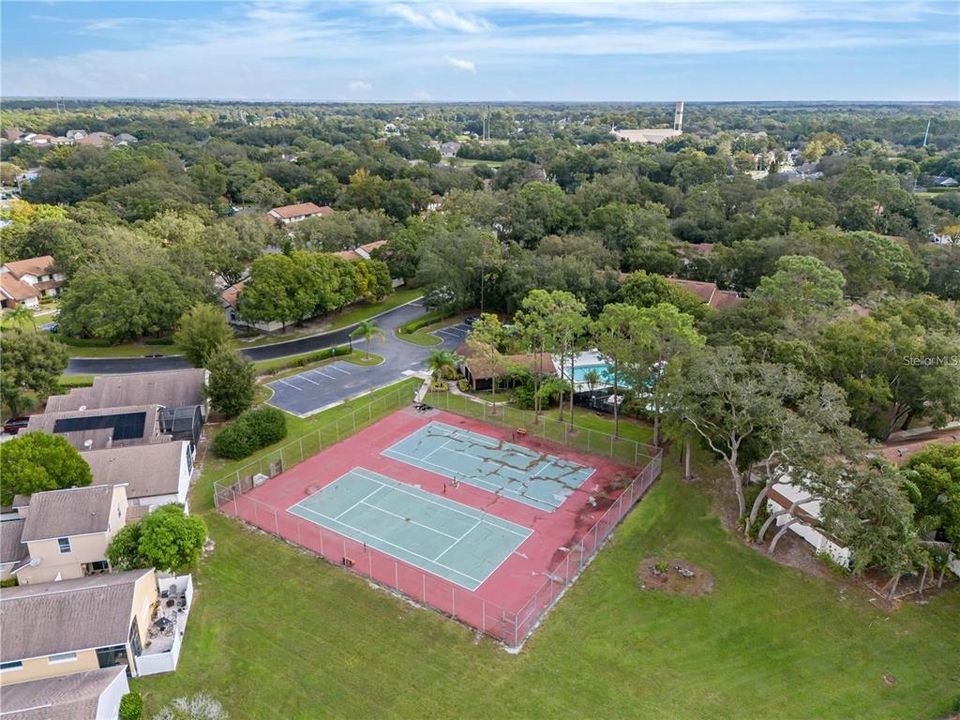 Active With Contract: $239,000 (2 beds, 2 baths, 1166 Square Feet)