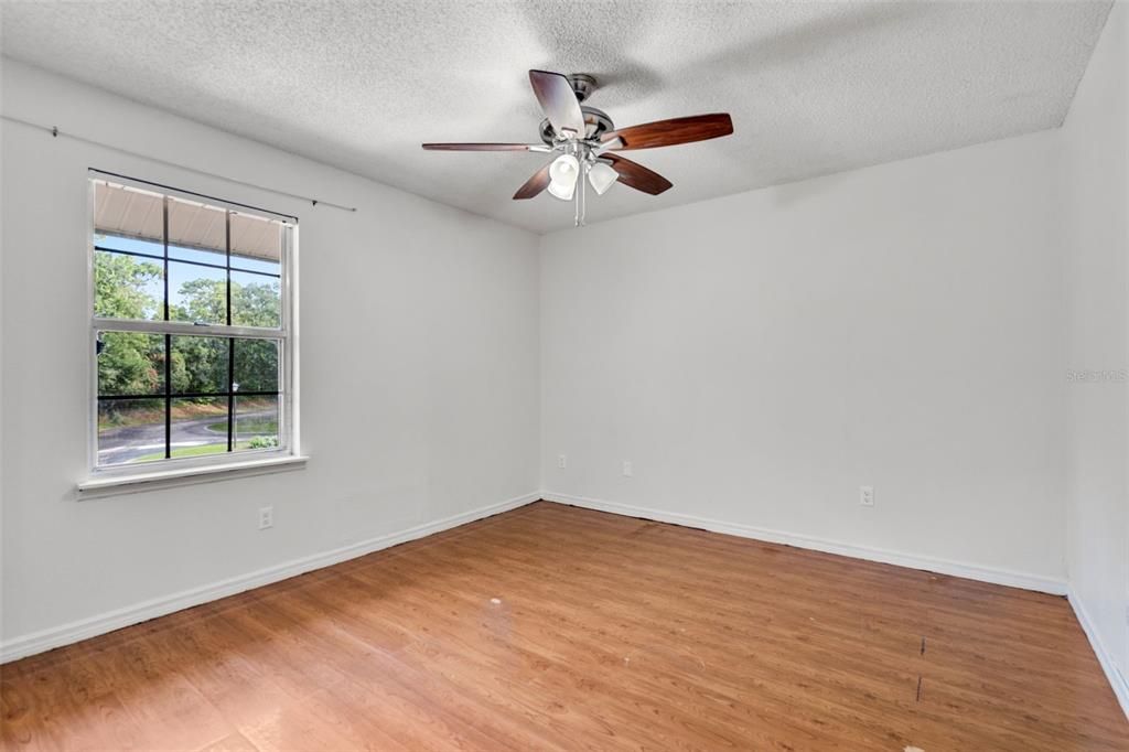 Active With Contract: $239,000 (2 beds, 2 baths, 1166 Square Feet)