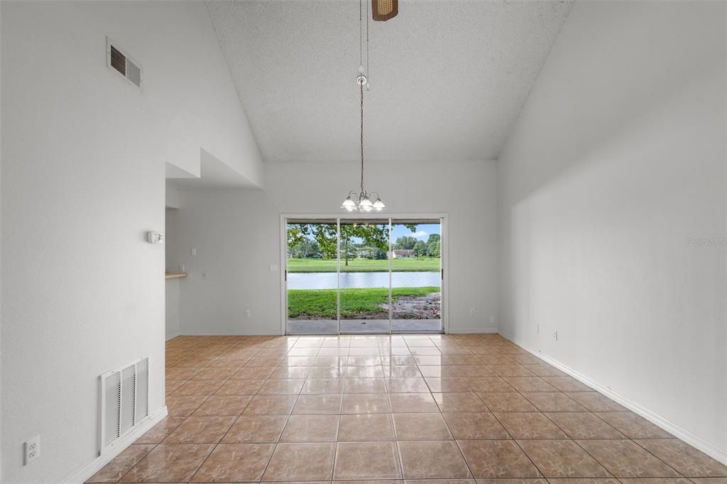 Active With Contract: $239,000 (2 beds, 2 baths, 1166 Square Feet)