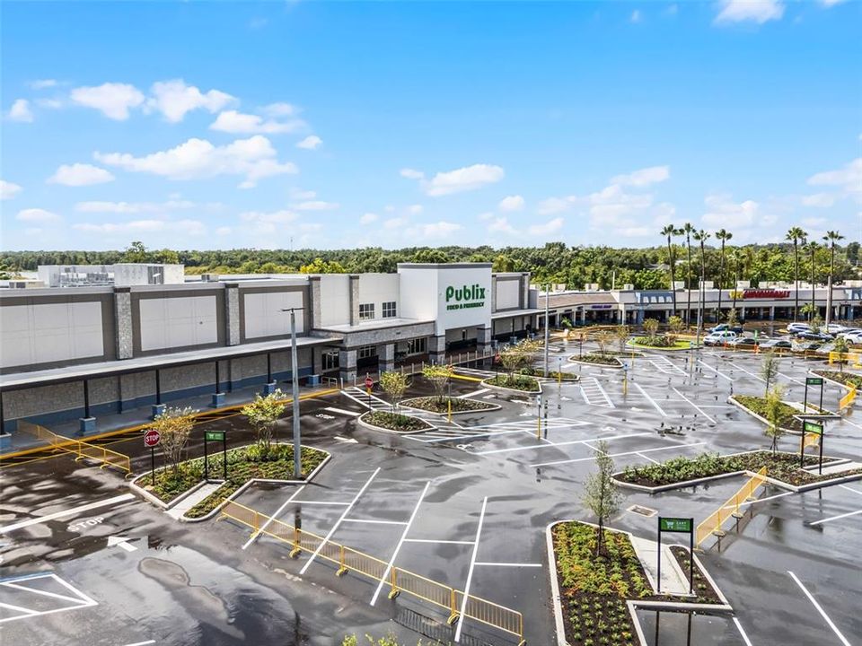 Под контрактом: $614,999 (5 спален, 3 ванн, 2848 Квадратных фут)