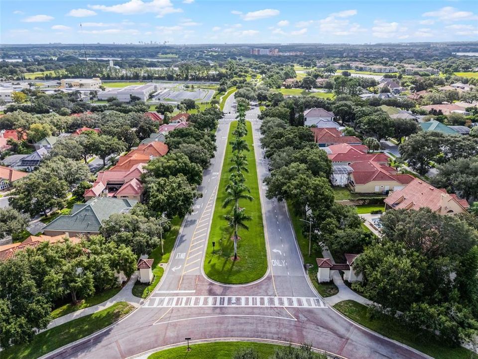 Под контрактом: $614,999 (5 спален, 3 ванн, 2848 Квадратных фут)