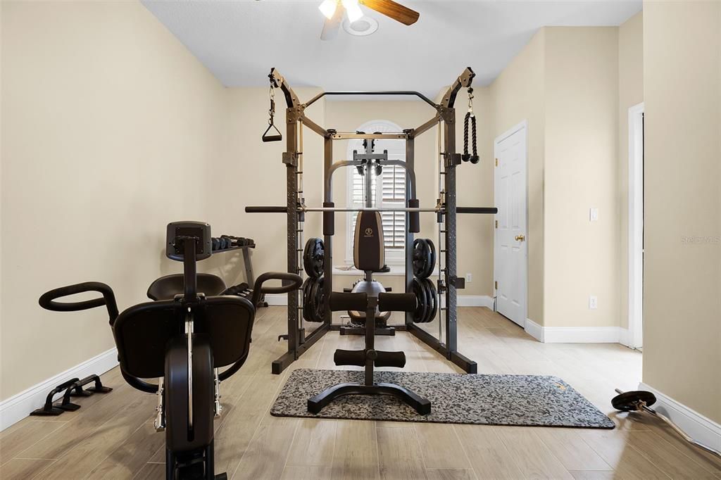 Под контрактом: $614,999 (5 спален, 3 ванн, 2848 Квадратных фут)