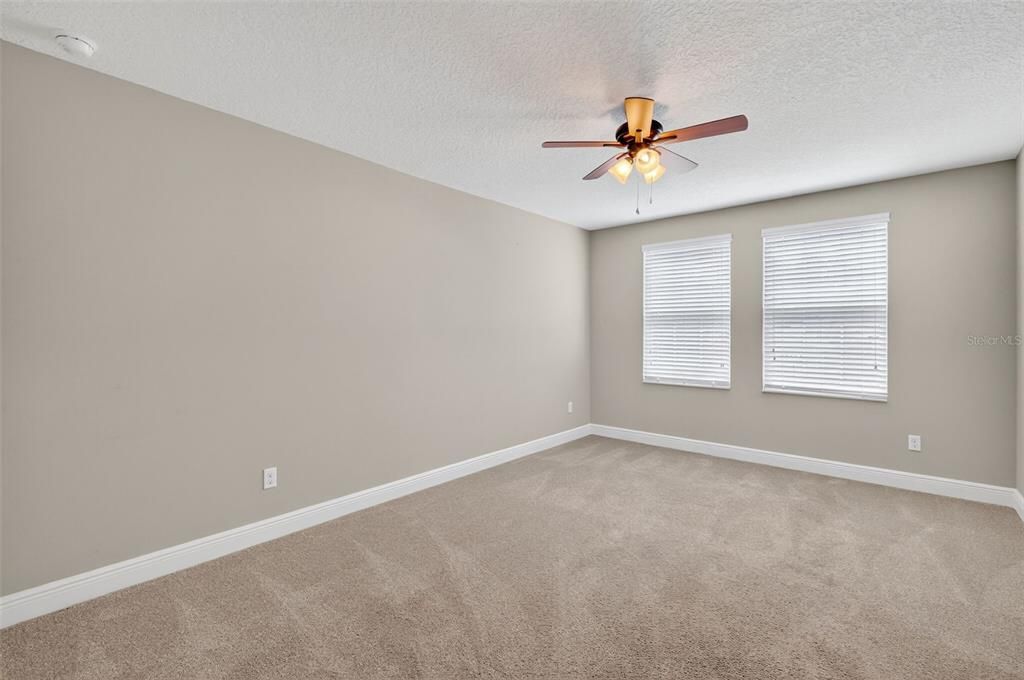 For Sale: $685,000 (7 beds, 5 baths, 4568 Square Feet)