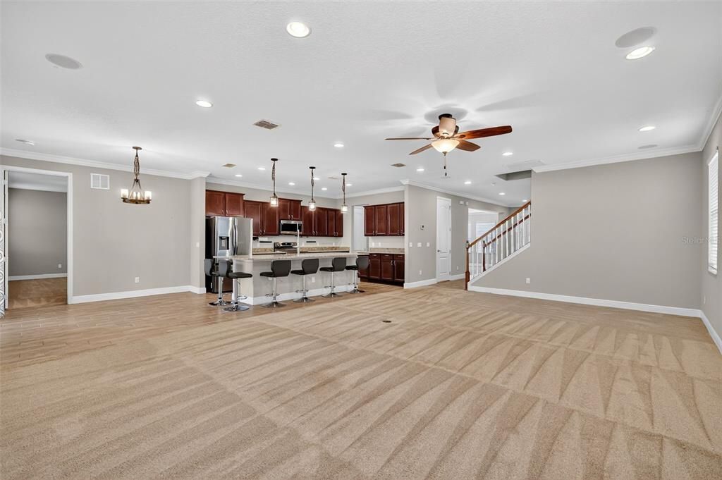 For Sale: $685,000 (7 beds, 5 baths, 4568 Square Feet)