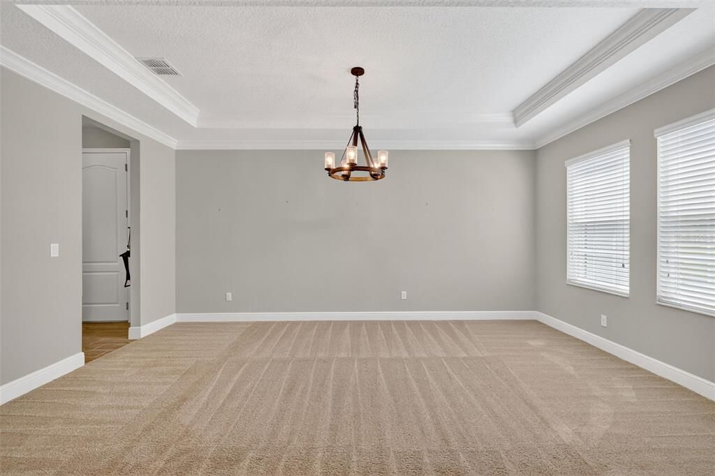 For Sale: $685,000 (7 beds, 5 baths, 4568 Square Feet)