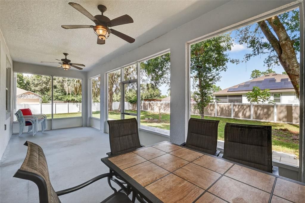 For Sale: $685,000 (7 beds, 5 baths, 4568 Square Feet)