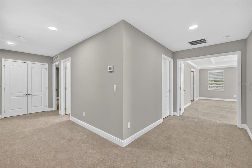 For Sale: $685,000 (7 beds, 5 baths, 4568 Square Feet)