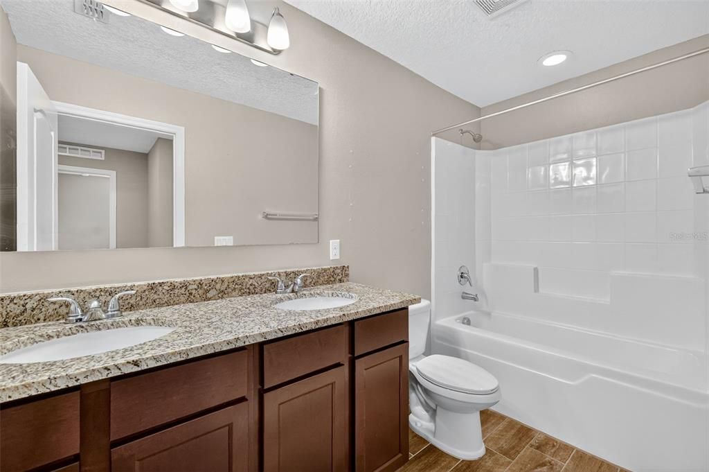 For Sale: $685,000 (7 beds, 5 baths, 4568 Square Feet)