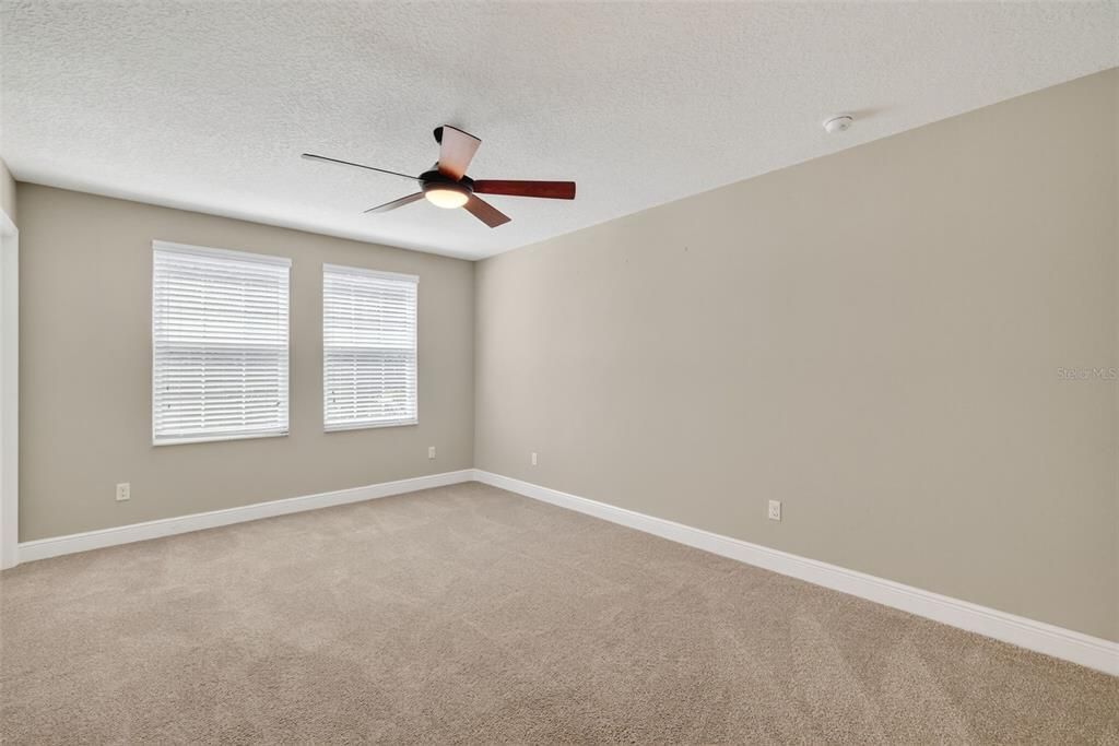 For Sale: $685,000 (7 beds, 5 baths, 4568 Square Feet)