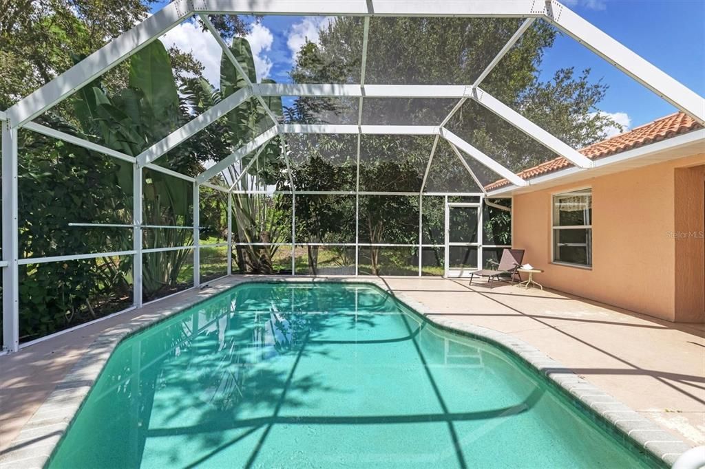 合同活跃: $379,000 (3 贝兹, 2 浴室, 1699 平方英尺)