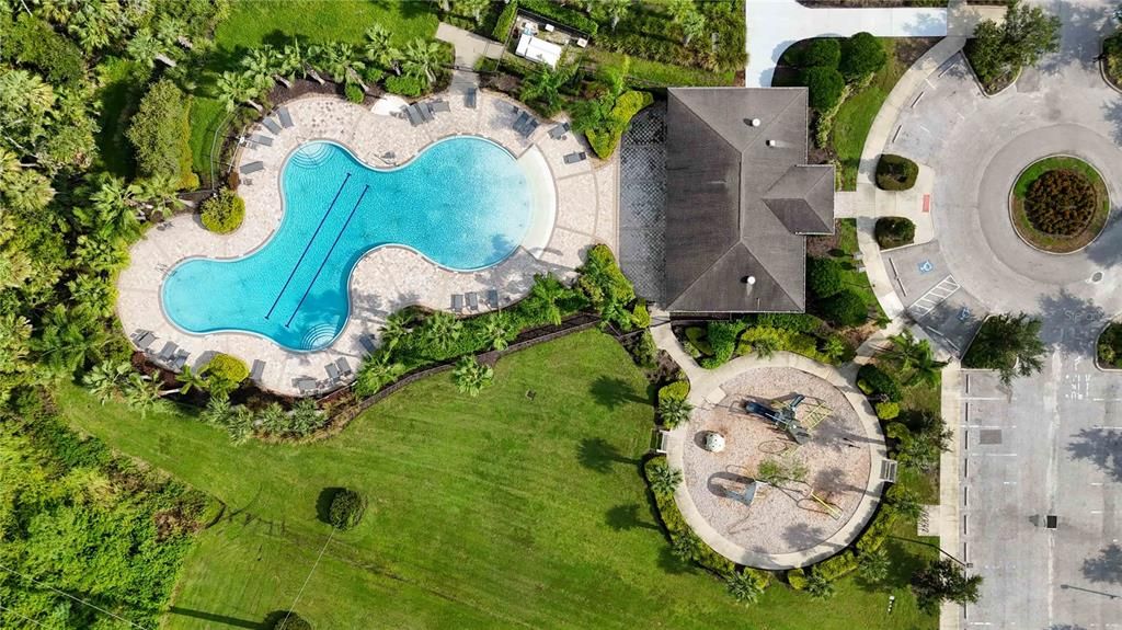 Под контрактом: $2,600 (4 спален, 2 ванн, 2068 Квадратных фут)