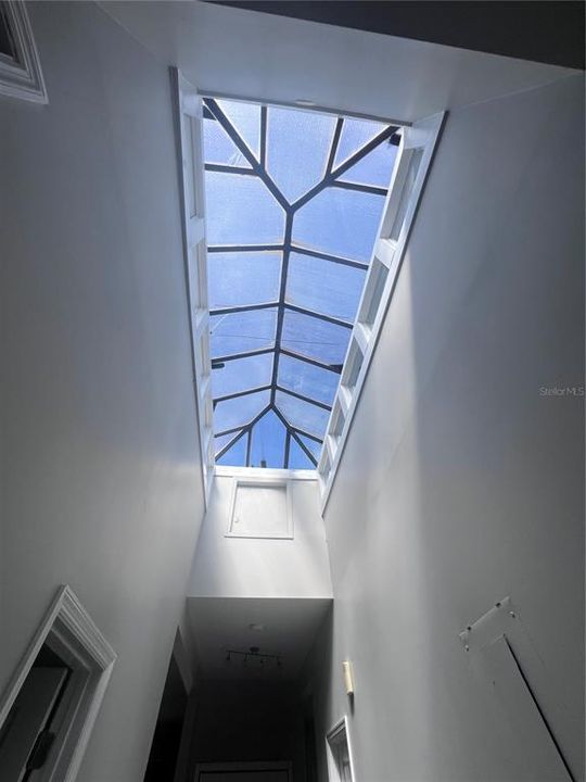 For Rent: $1,895 (2 beds, 2 baths, 1000 Square Feet)