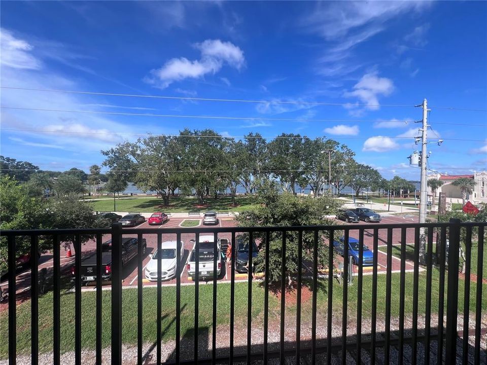 For Rent: $1,895 (2 beds, 2 baths, 1000 Square Feet)