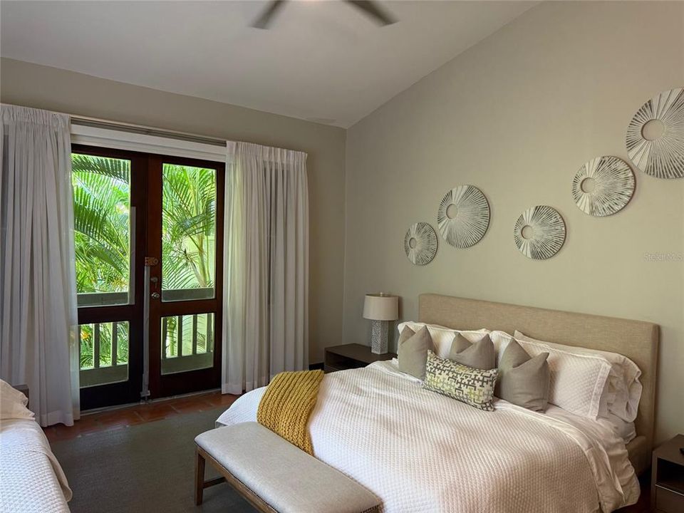 For Rent: $13,000 (3 beds, 3 baths, 3400 Square Feet)