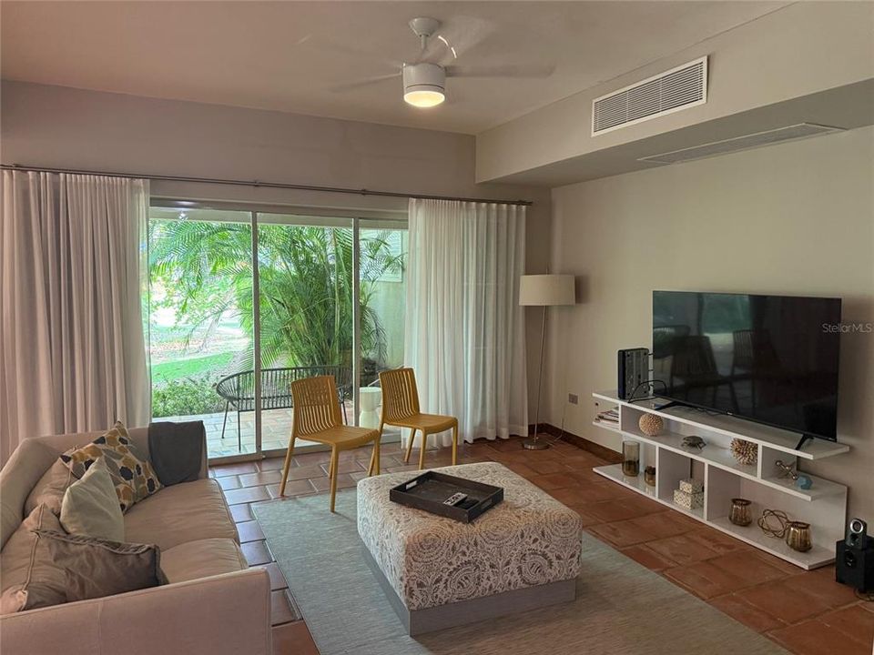 For Rent: $13,000 (3 beds, 3 baths, 3400 Square Feet)