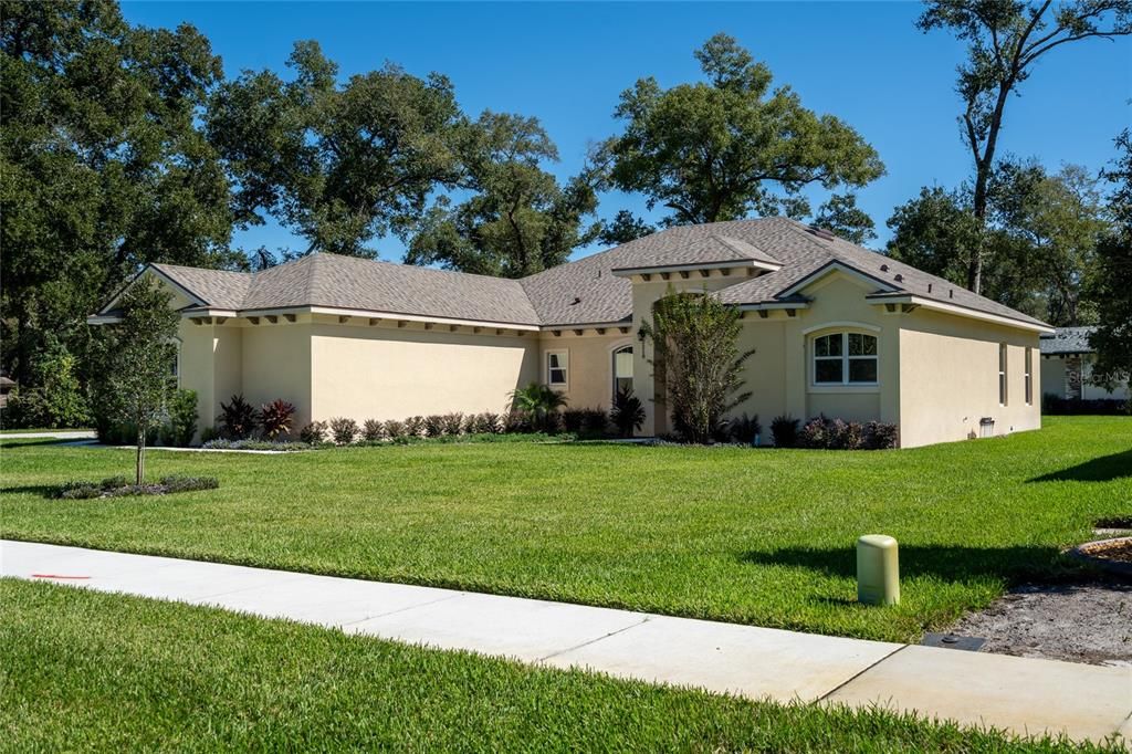 На продажу: $619,900 (3 спален, 3 ванн, 2545 Квадратных фут)