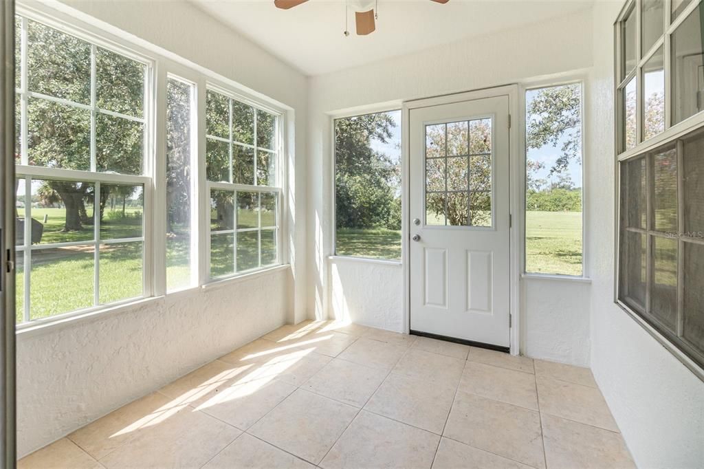 待售: $400,000 (3 贝兹, 2 浴室, 1955 平方英尺)