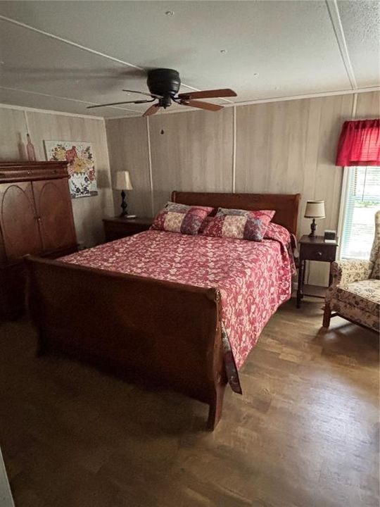 待售: $170,000 (3 贝兹, 2 浴室, 1344 平方英尺)