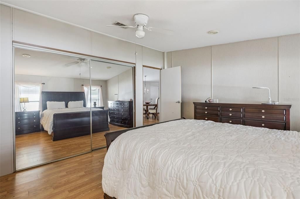 En Venta: $158,900 (3 camas, 2 baños, 1404 Pies cuadrados)