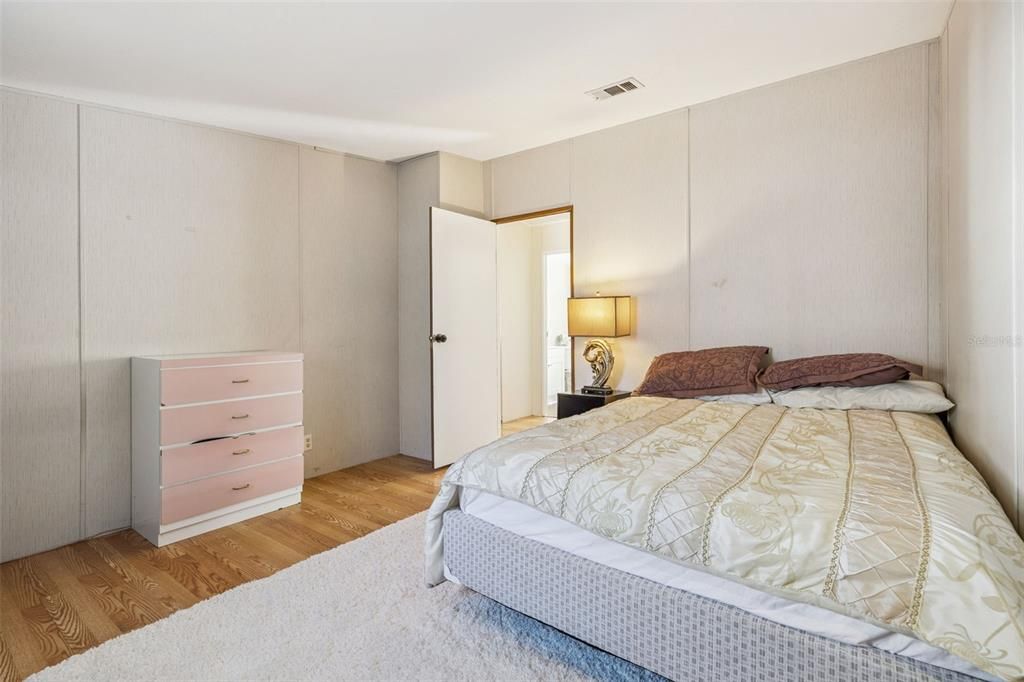 En Venta: $158,900 (3 camas, 2 baños, 1404 Pies cuadrados)