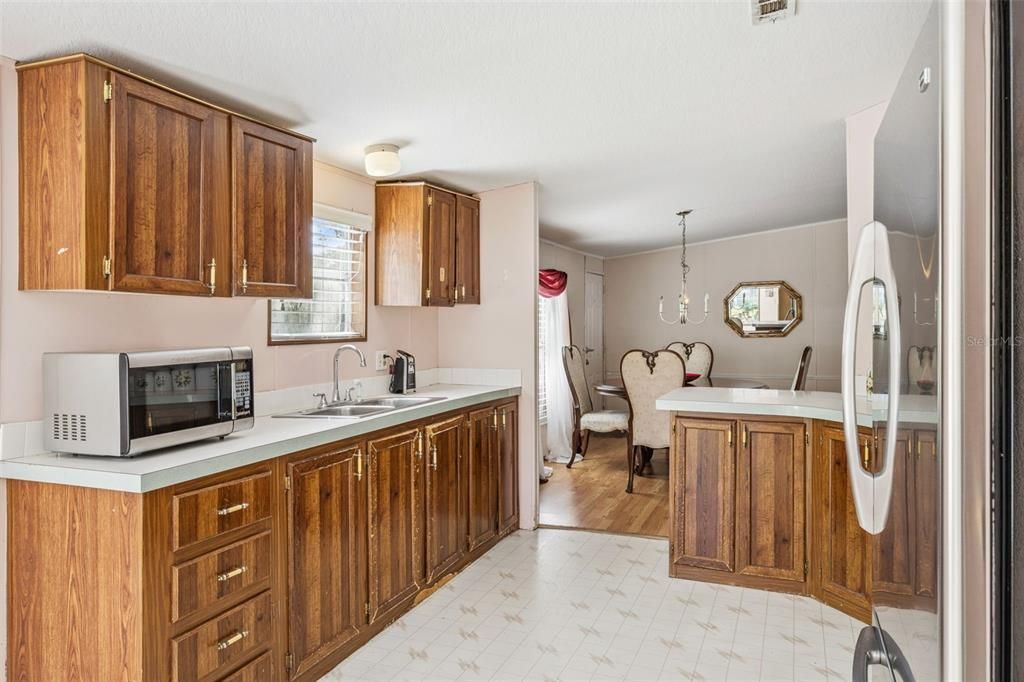 En Venta: $158,900 (3 camas, 2 baños, 1404 Pies cuadrados)