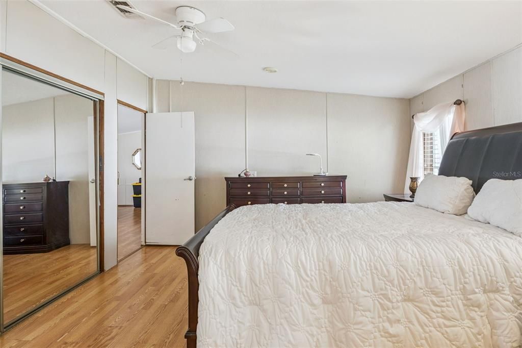 En Venta: $158,900 (3 camas, 2 baños, 1404 Pies cuadrados)