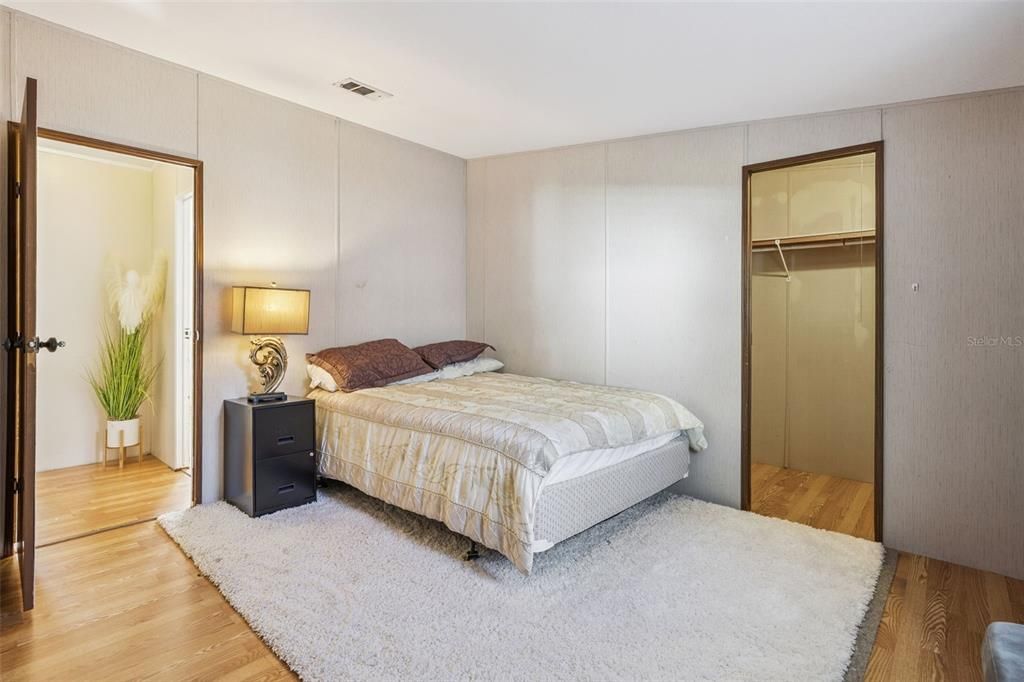 En Venta: $158,900 (3 camas, 2 baños, 1404 Pies cuadrados)