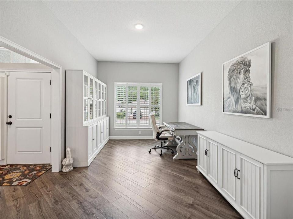 For Sale: $378,900 (4 beds, 2 baths, 2170 Square Feet)