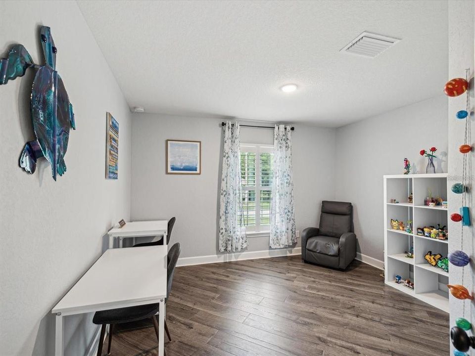 For Sale: $378,900 (4 beds, 2 baths, 2170 Square Feet)