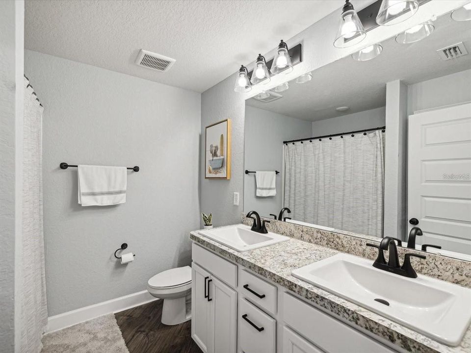 For Sale: $378,900 (4 beds, 2 baths, 2170 Square Feet)