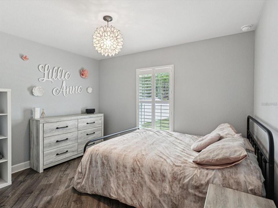 For Sale: $378,900 (4 beds, 2 baths, 2170 Square Feet)