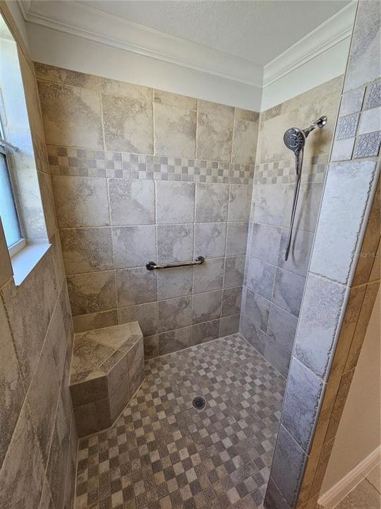 出租: $3,000 (3 贝兹, 2 浴室, 1887 平方英尺)