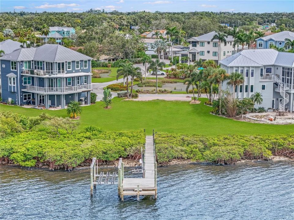 En Venta: $599,900 (0.31 acres)