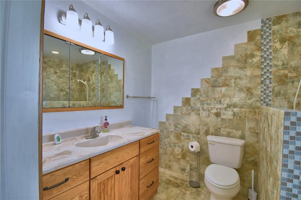 For Sale: $299,000 (3 beds, 1 baths, 1766 Square Feet)