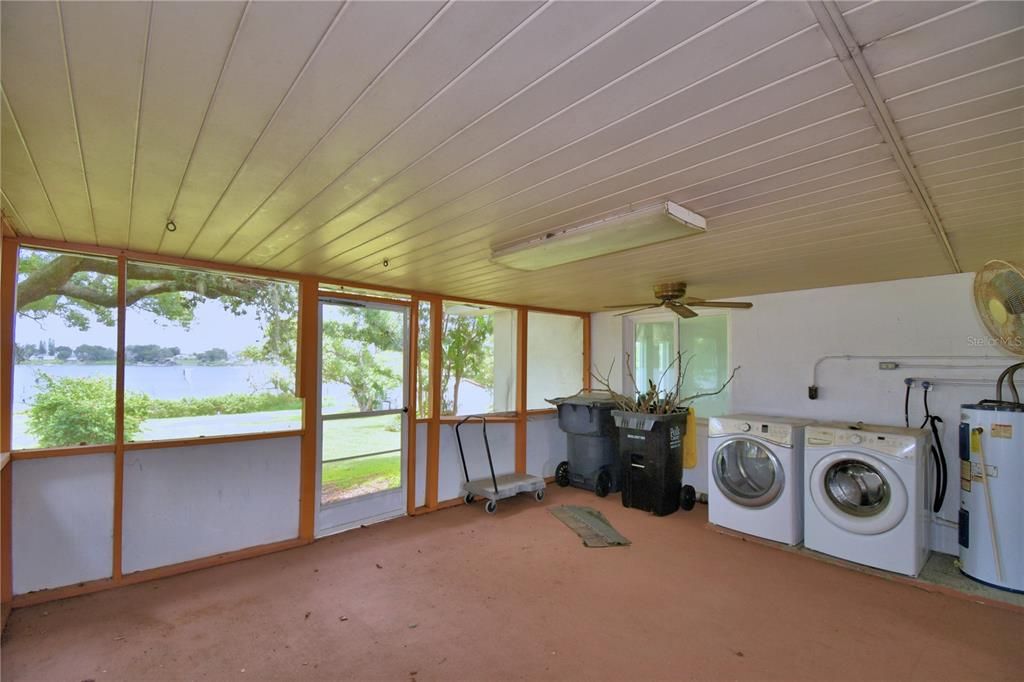 For Sale: $299,000 (3 beds, 1 baths, 1766 Square Feet)