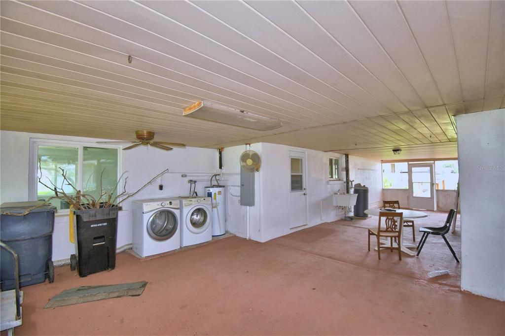 For Sale: $299,000 (3 beds, 1 baths, 1766 Square Feet)