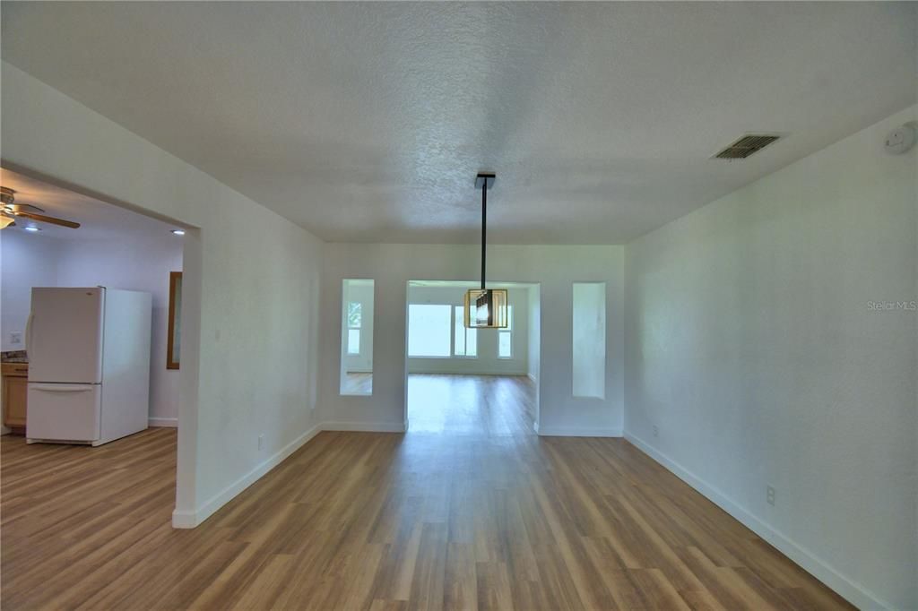 For Sale: $299,000 (3 beds, 1 baths, 1766 Square Feet)