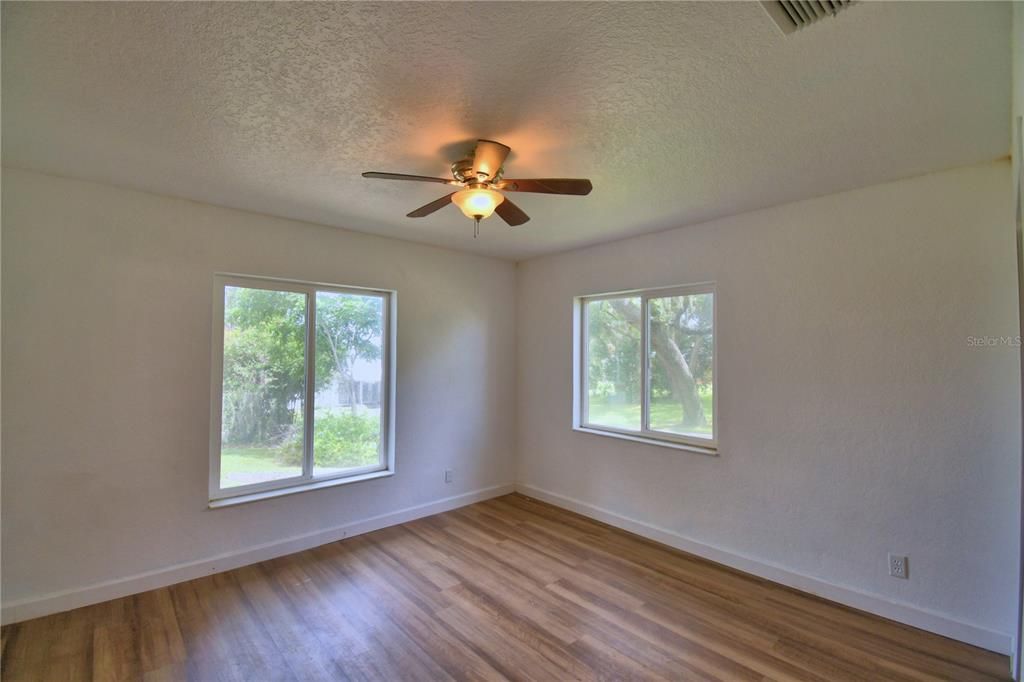 For Sale: $299,000 (3 beds, 1 baths, 1766 Square Feet)