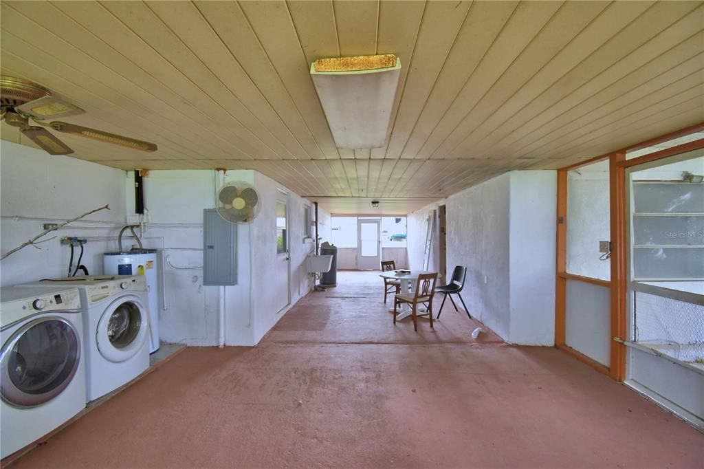 For Sale: $299,000 (3 beds, 1 baths, 1766 Square Feet)