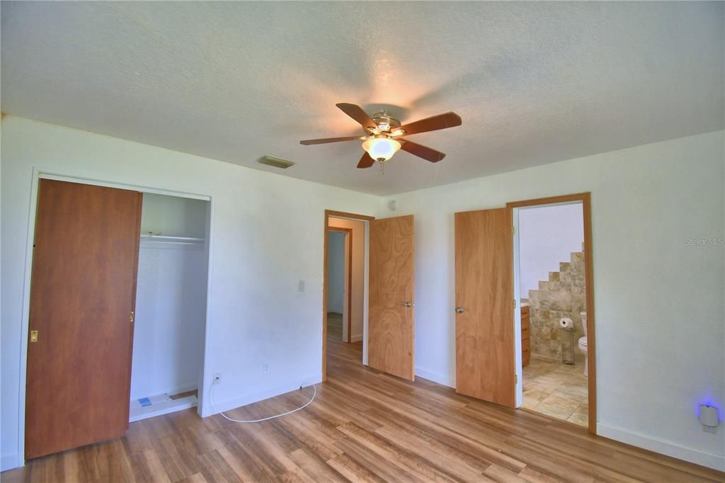 For Sale: $299,000 (3 beds, 1 baths, 1766 Square Feet)